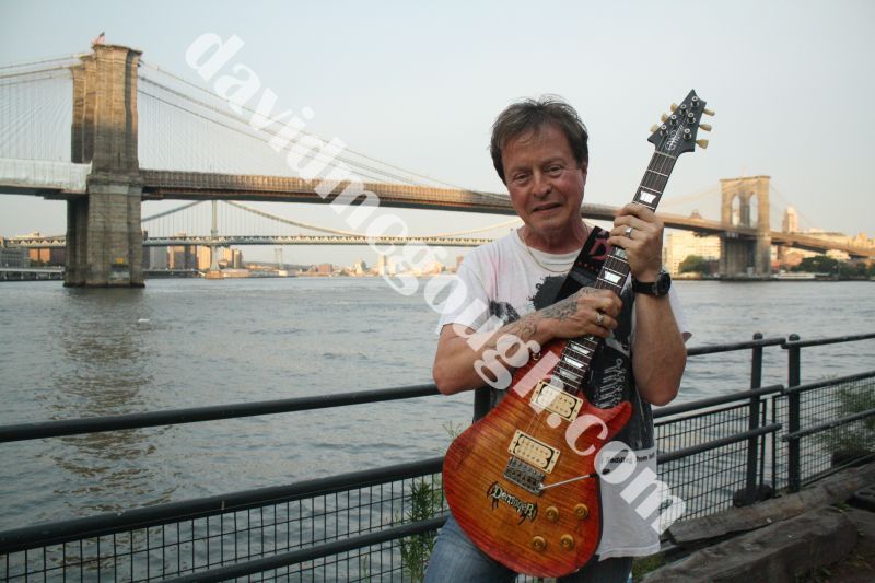 Rick Derringer 2012, NY 6.jpg